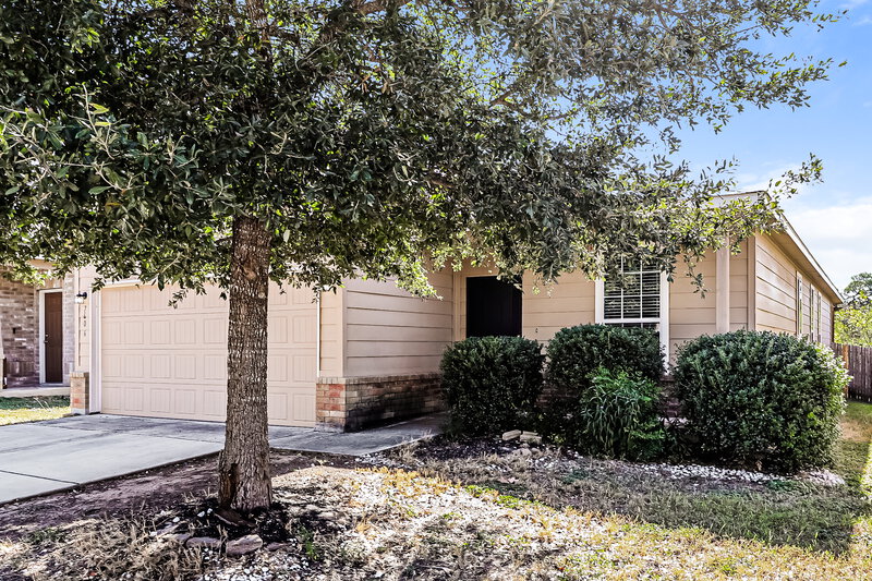 1,905/Mo, 7606 Paraiso Point Boerne, TX 78015 Front View