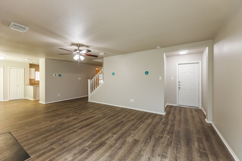 1,815/Mo, 8003 Coco Meadow Dr Converse, TX 78109 Living Room View 2