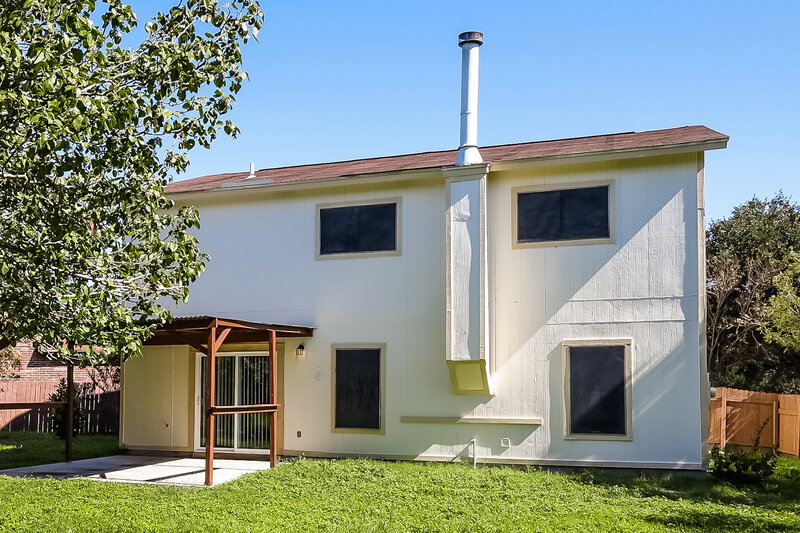 1,815/Mo, 8003 Coco Meadow Dr Converse, TX 78109 Rear View