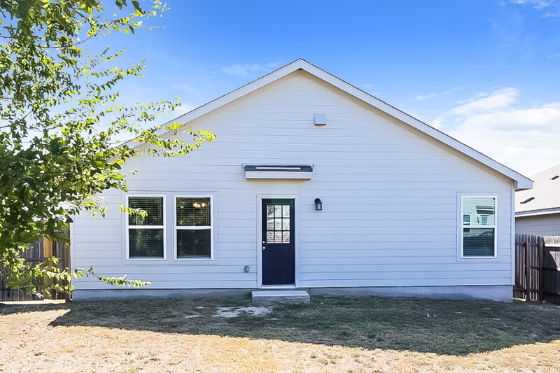 1,700/Mo, 1227 Lora Robbins San Antonio, TX 78245 Rear View