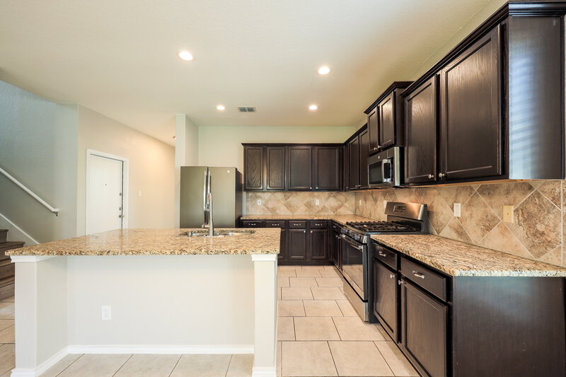 2,010/Mo, 9719 Belmore Cove San Antonio, TX 78245 Kitchen View
