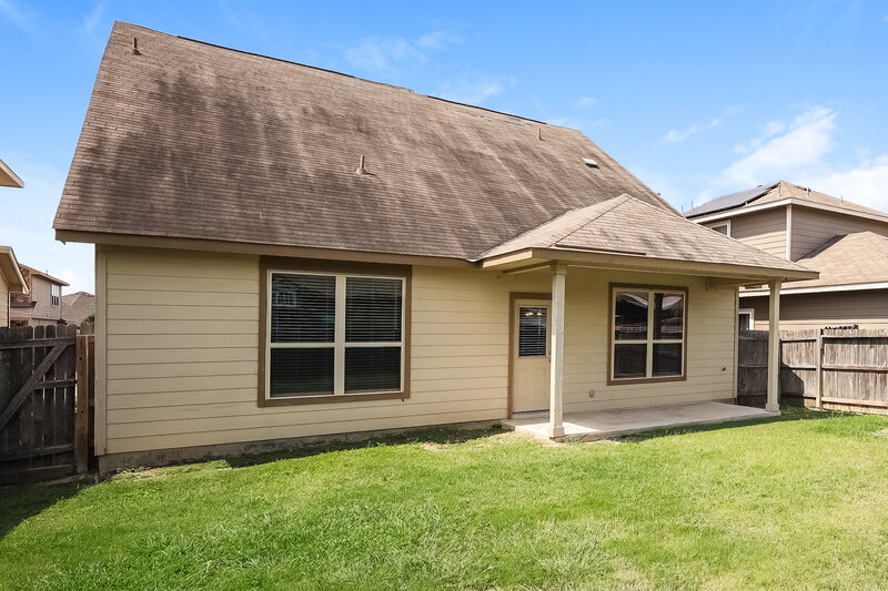 2,010/Mo, 9719 Belmore Cove San Antonio, TX 78245 Rear View