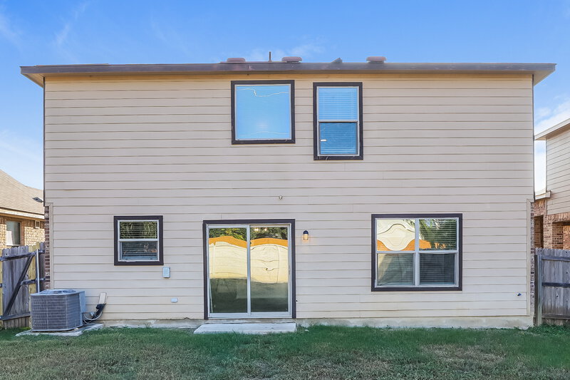 1,700/Mo, 7727 Heavenly Arbor San Antonio, TX 78254 Rear View