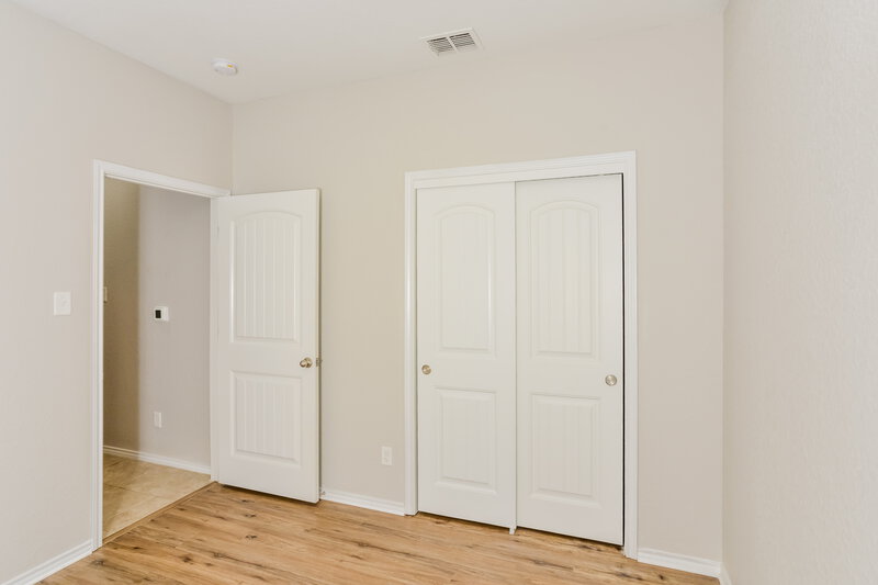 1,625/Mo, 3210 Saylers Crk San Antonio, TX 78245 Bedroom View 4