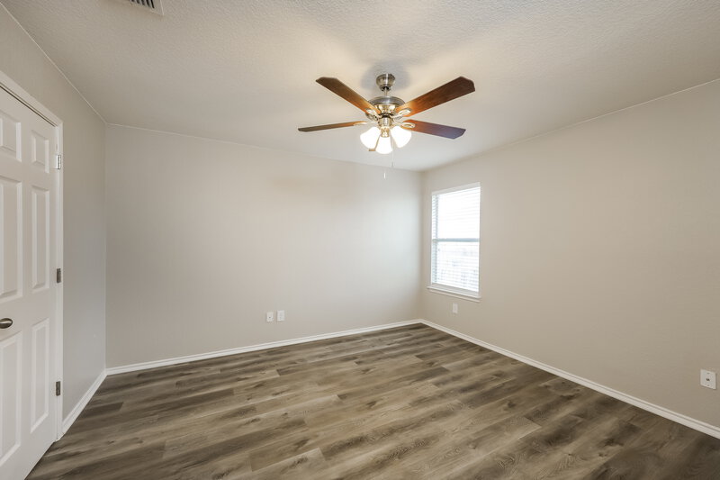 1,740/Mo, 2742 Moon Rock Converse, TX 78109 Main Bedroom View 2