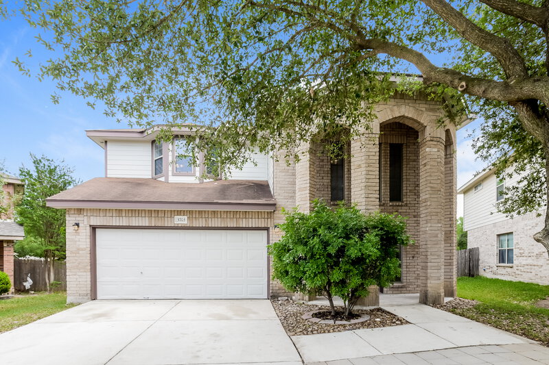 2,170/Mo, 3703 Grissom Br San Antonio, TX 78251 External View