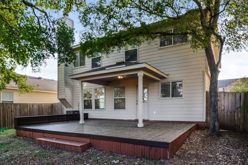 2,025/Mo, 24619 Magnolia Fls San Antonio, TX 78261 Rear View