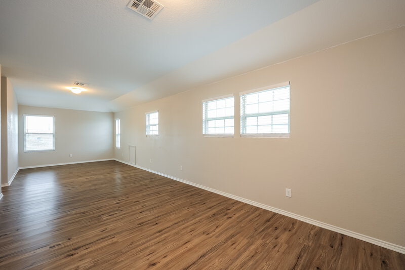 1,910/Mo, 2210 Marbach Woods San Antonio, TX 78245 Family Room View