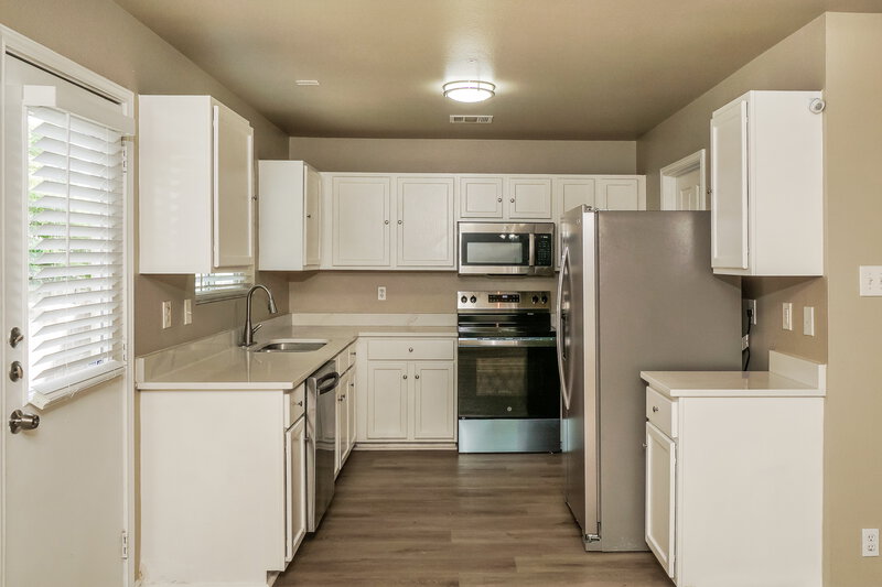 1,690/Mo, 12642 Sunny Wonder San Antonio, TX 78253 Kitchen View