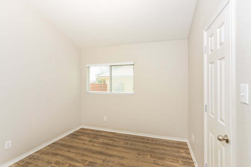 2,255/Mo, 3018 Thunder Gulch San Antonio, TX 78245 Bedroom View 2