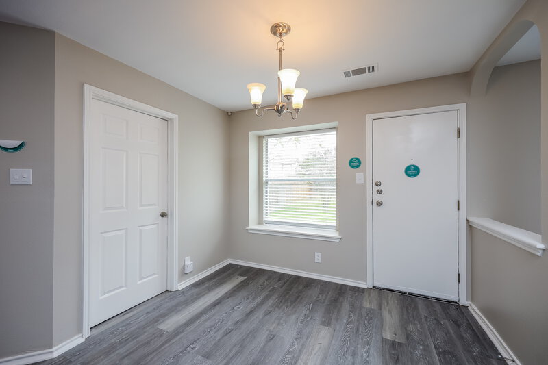 2,065/Mo, 5015 Brazoswood San Antonio, TX 78244 Dining Room View