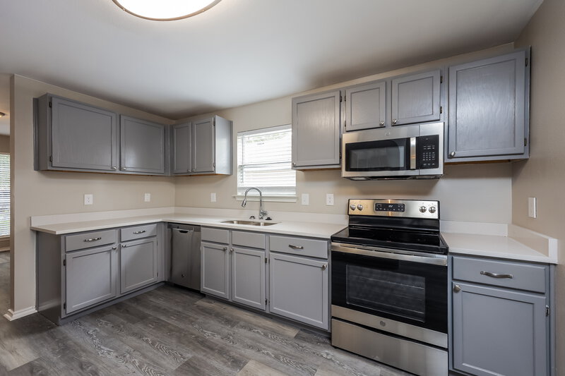 2,065/Mo, 5015 Brazoswood San Antonio, TX 78244 Kitchen View