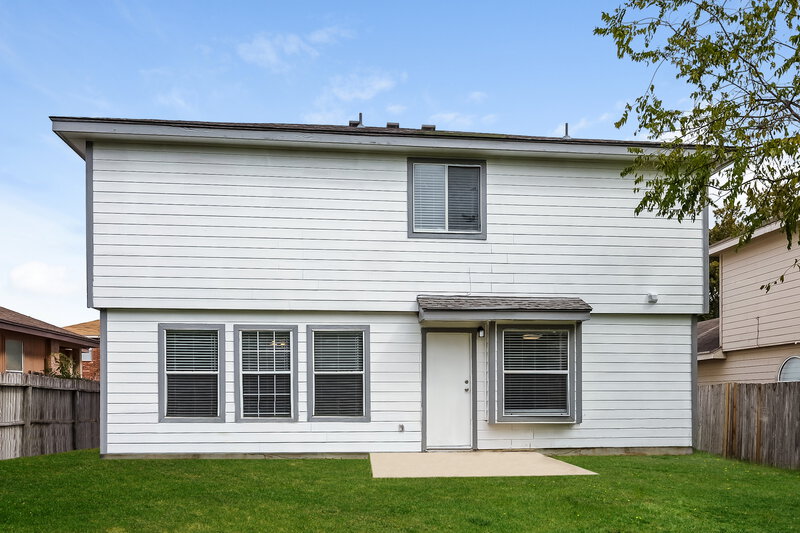 2,065/Mo, 5015 Brazoswood San Antonio, TX 78244 Rear View