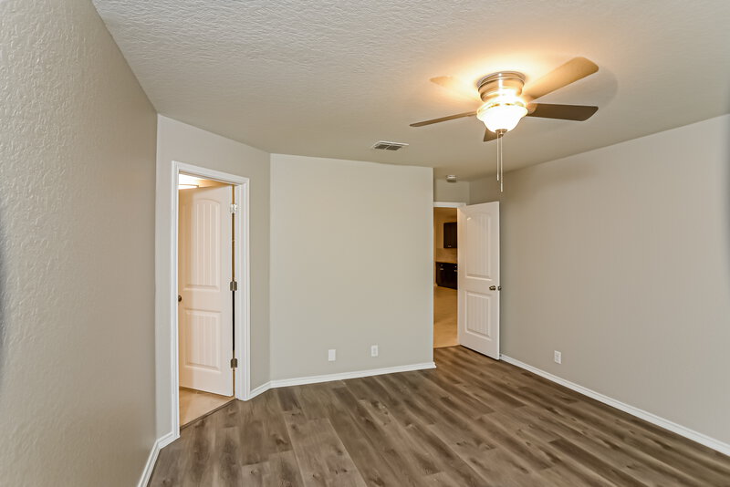 2,120/Mo, 8806 Double Oak San Antonio, TX 78254 Main Bedroom View 2