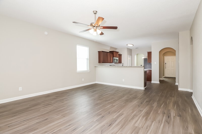 1,420/Mo, 6227 Still Mdw San Antonio, TX 78222 Living Room View 2