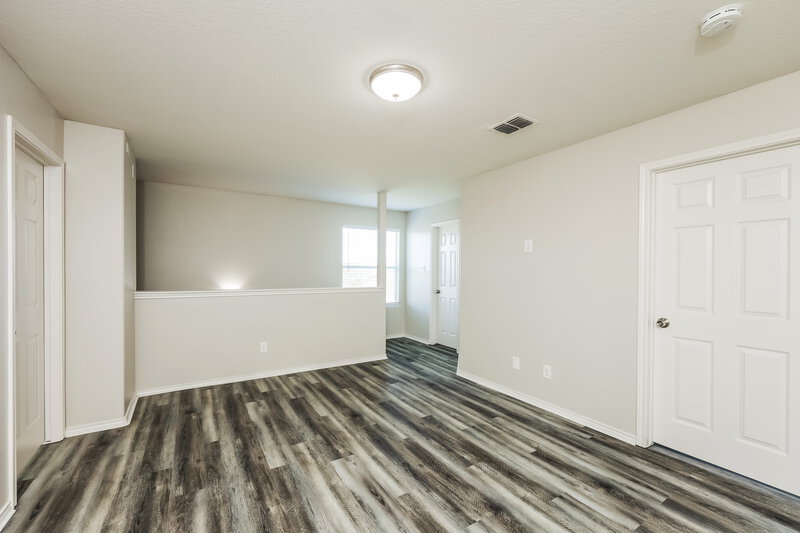 2,015/Mo, 335 Passerina Spur Selma, TX 78154 Family Room View 2