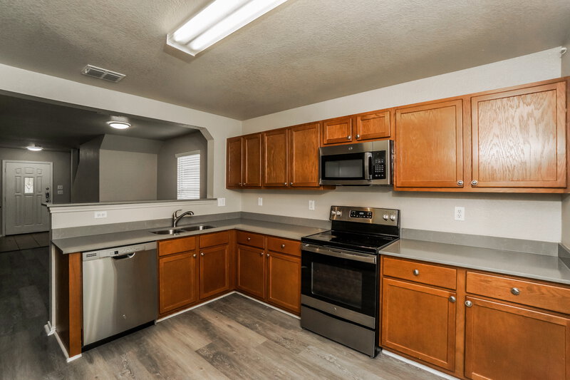 1,640/Mo, 9331 Maple Silver San Antonio, TX 78254 Kitchen View
