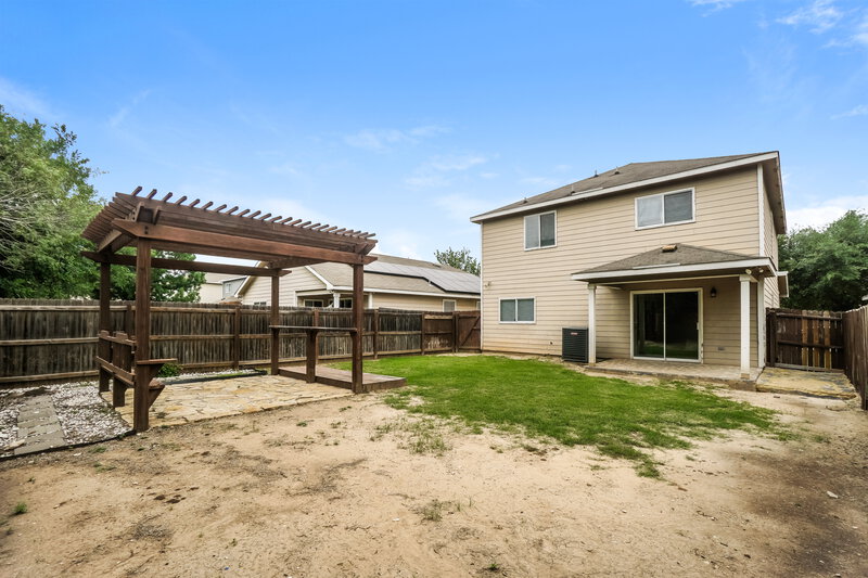 1,640/Mo, 9331 Maple Silver San Antonio, TX 78254 Rear View
