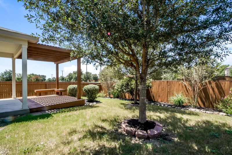 2,370/Mo, 27415 Lasso Bnd San Antonio, TX 78260 Rear View