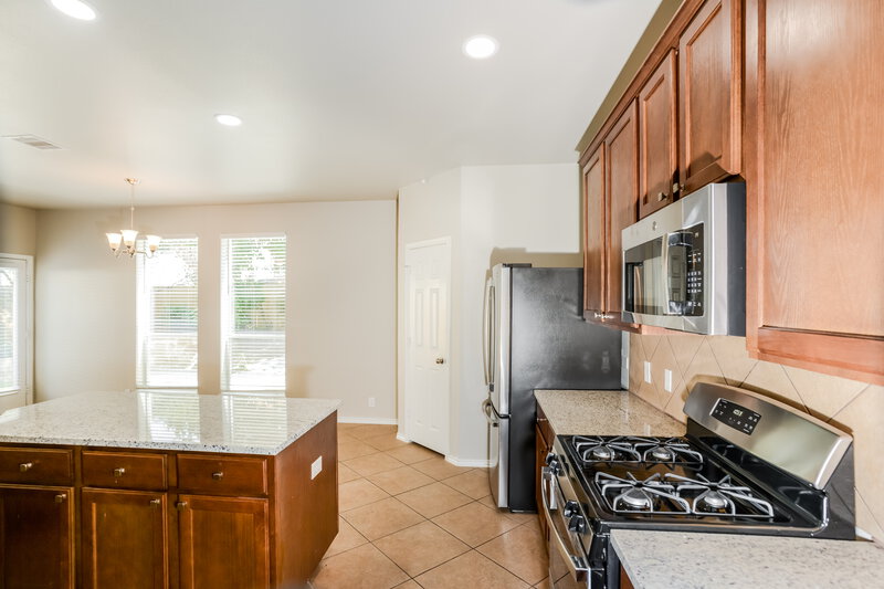 2,415/Mo, 8727 Sarasota Woods San Antonio, TX 78250 Kitchen View
