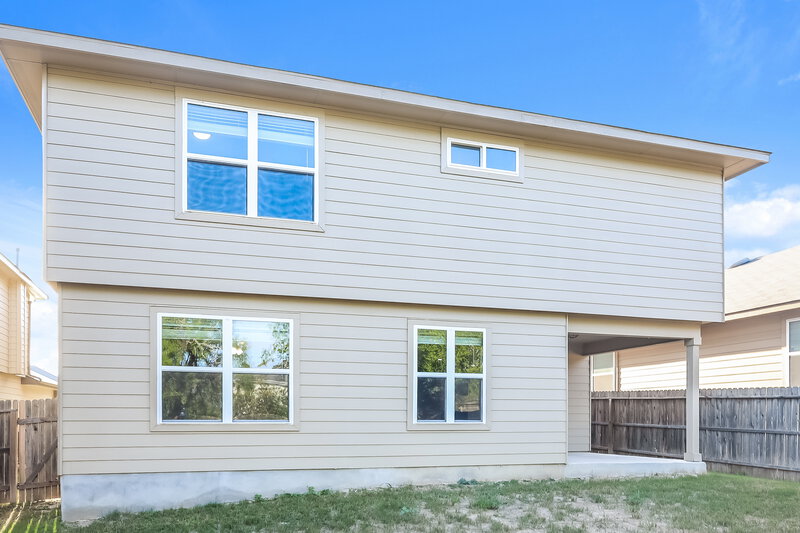 2,240/Mo, 8811 Mustang Pass San Antonio, TX 78254 Rear View 3