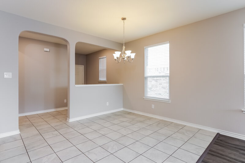 2,095/Mo, 1318 Hawk Ct San Antonio, TX 78245 Dining Room View
