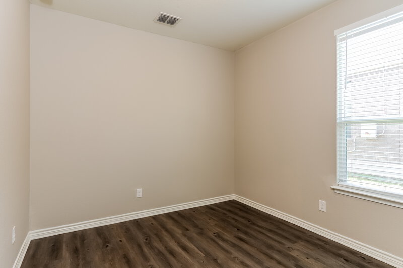 2,095/Mo, 1318 Hawk Ct San Antonio, TX 78245 Bedroom View 4