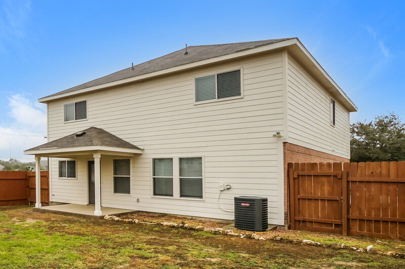 2,615/Mo, 903 Silverado Way San Antonio, TX 78260 Rear View 2