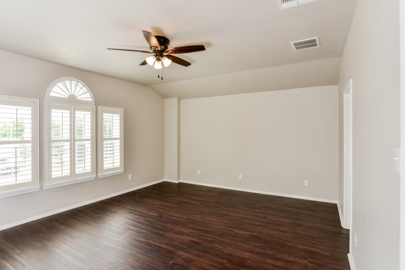 2,470/Mo, 15447 Grosbeak Pass San Antonio, TX 78253 Main Bedroom View