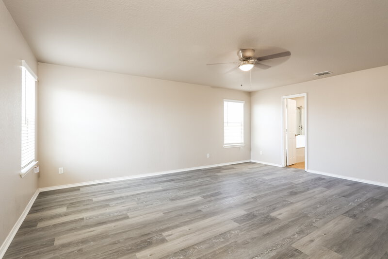 2,065/Mo, 11927 Dove Rnch San Antonio, TX 78254 Main Bedroom View