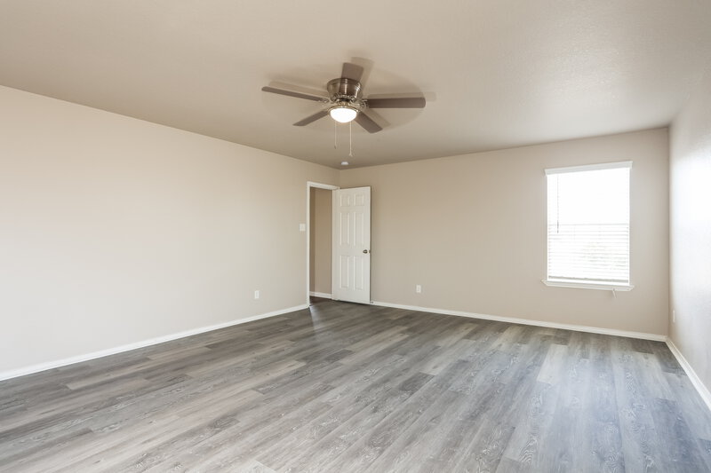 2,065/Mo, 11927 Dove Rnch San Antonio, TX 78254 Main Bedroom View 2