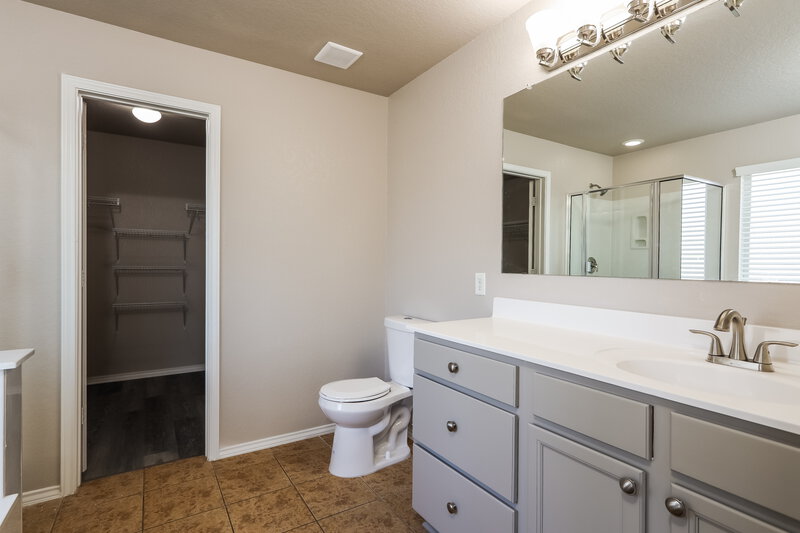 2,065/Mo, 11927 Dove Rnch San Antonio, TX 78254 Main Bathroom View