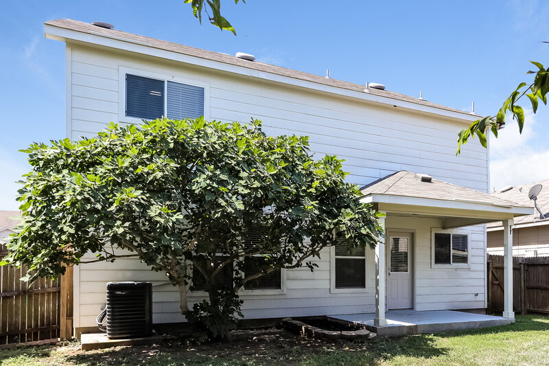 2,065/Mo, 11927 Dove Rnch San Antonio, TX 78254 Rear View