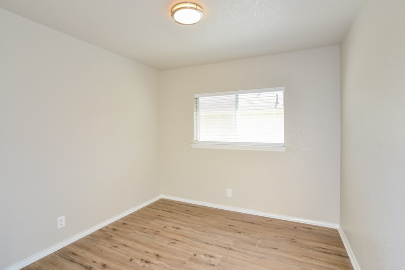 1,695/Mo, 8014 Icicle Trl San Antonio, TX 78254 Bedroom View 2