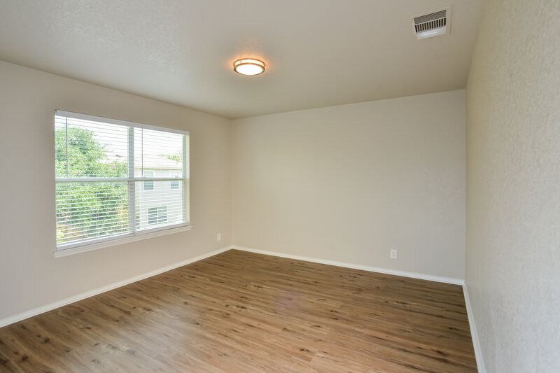 1,695/Mo, 8014 Icicle Trl San Antonio, TX 78254 Bedroom View 3