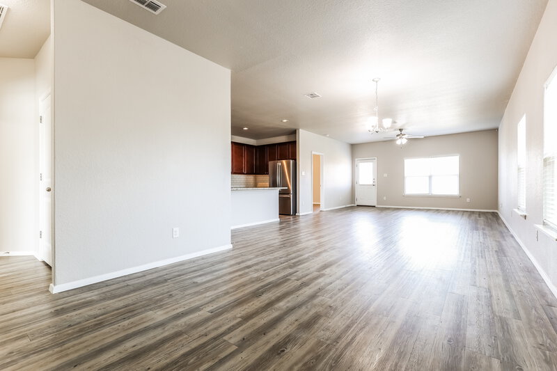1,595/Mo, 6731 Terra Ark Vw Converse, TX 78109 Living Room View