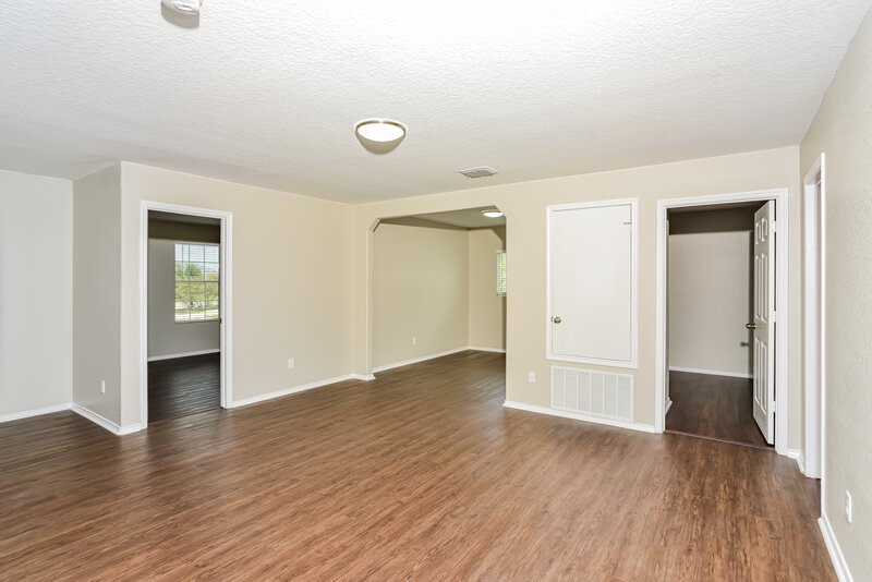 1,905/Mo, 9418 Juniper Spring San Antonio, TX 78254 Living Room View 3