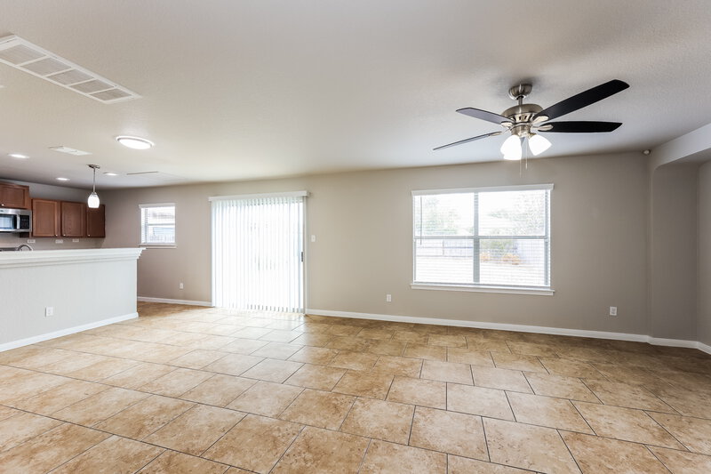 1,835/Mo, 13419 Solar Crst San Antonio, TX 78245 Living Room View