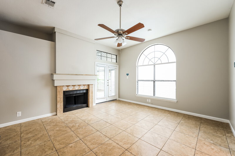 1,640/Mo, 4138 Hunters Sun Dr San Antonio, TX 78244 Living Room View