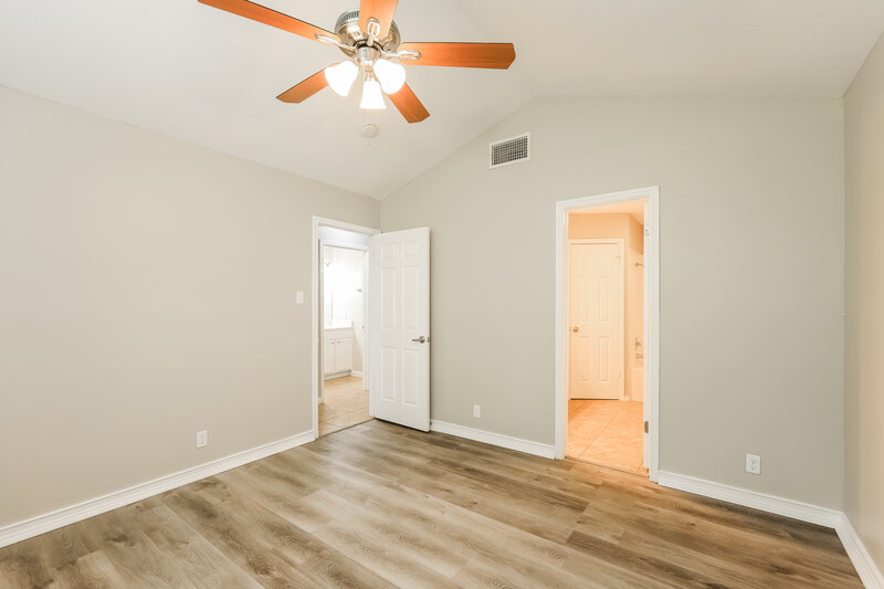1,640/Mo, 4138 Hunters Sun Dr San Antonio, TX 78244 Main Bedroom View 2