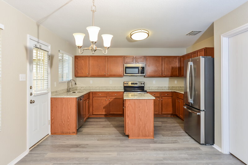 2,105/Mo, 8439 Silver Brush San Antonio, TX 78254 Kitchen View