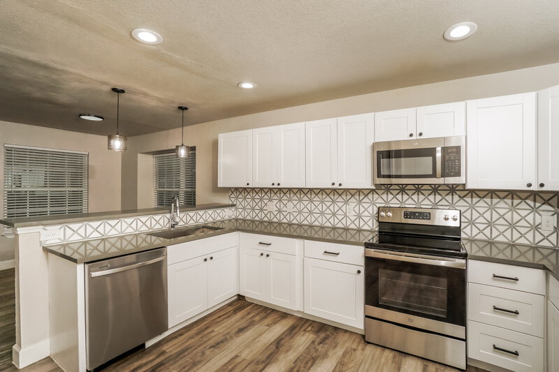 1,830/Mo, 7310 Oswego Dr San Antonio, TX 78250 Kitchen View 2