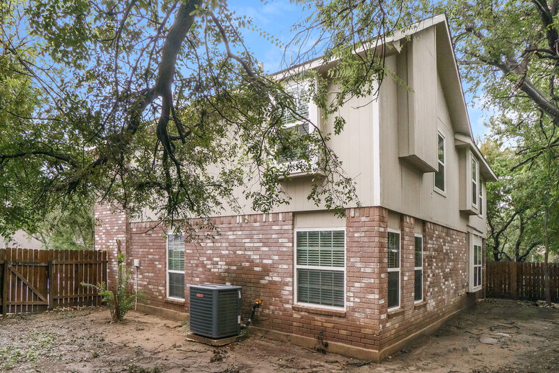 1,830/Mo, 7310 Oswego Dr San Antonio, TX 78250 Rear View