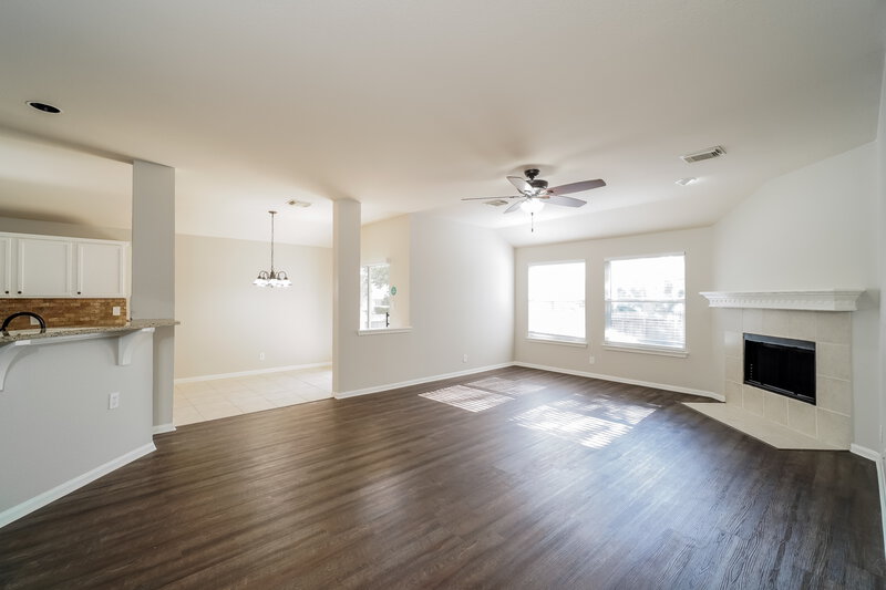 2,175/Mo, 182 Laceleaf Ln Cibolo, TX 78108 Living Room View 2