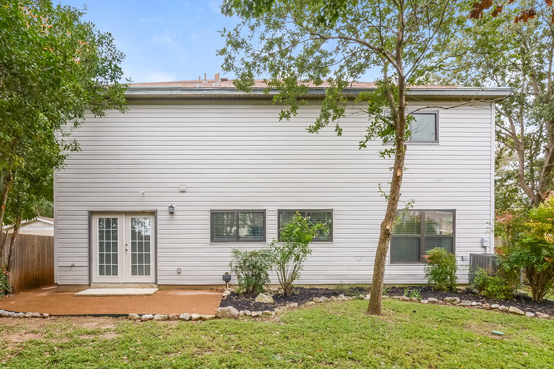 2,400/Mo, 12011 Diamond Run Helotes, TX 78023 Rear View
