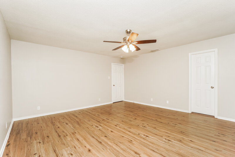 1,750/Mo, 8943 Rue de Lis San Antonio, TX 78250 Main Bedroom View 2