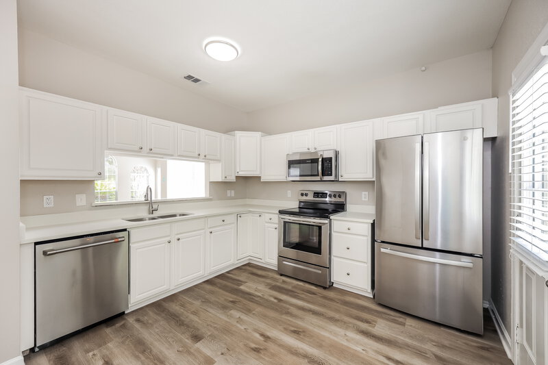 2,410/Mo, 15315 Spring Cv San Antonio, TX 78247 Kitchen View