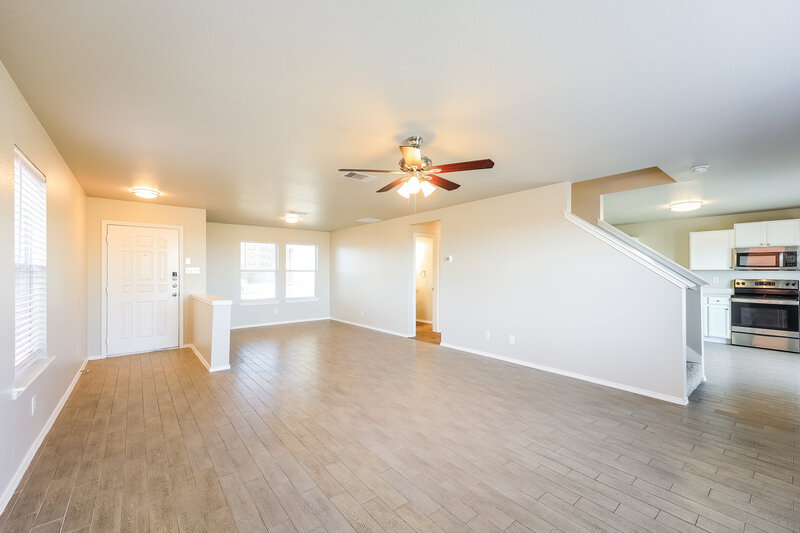 1,480/Mo, 6206 Kensinger Pass Converse, TX 78109 Living Room View