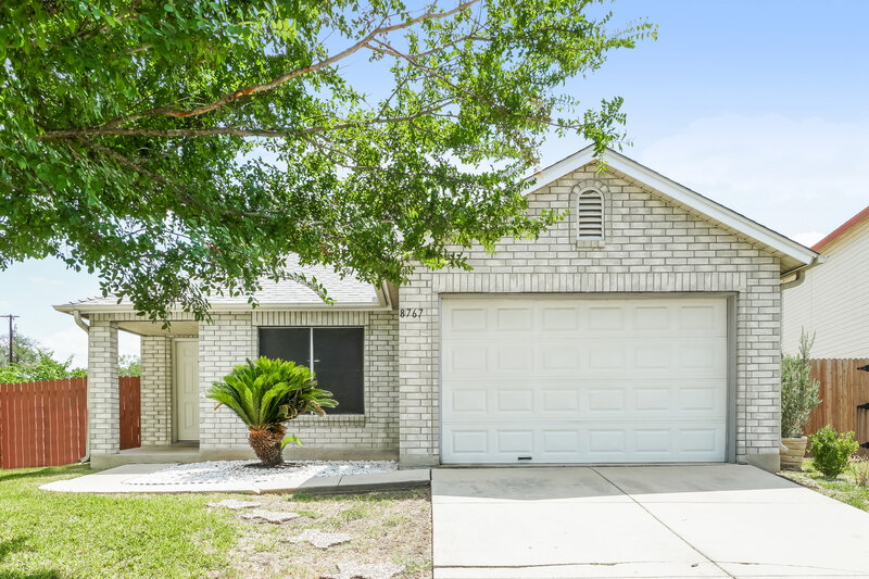 1,740/Mo, 8767 Seneca Crk Converse, TX 78109 External View