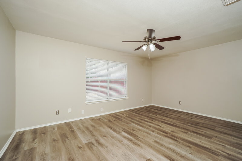 1,740/Mo, 8767 Seneca Crk Converse, TX 78109 Living Room View